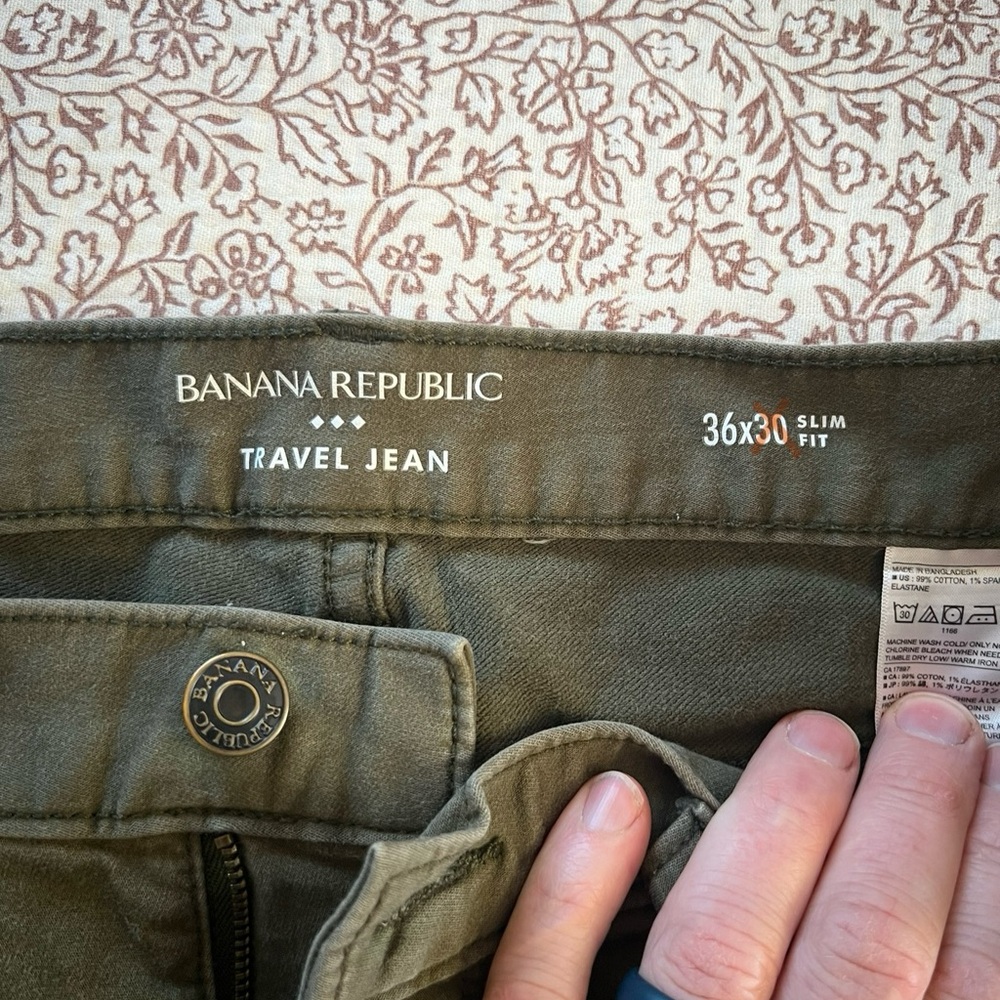 Banana Republic Olive Green Travel Jeans. hemmed to 28.5”